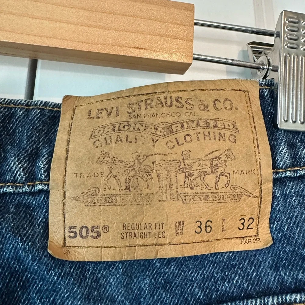 Vintage Levi’s Orange Tab USA Made 505 Regular Fit Straight Leg Dark Denim Jeans